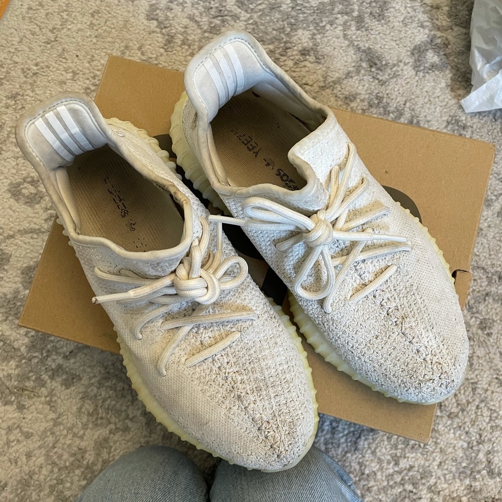 Yeezy Boost 350 V2 triple white